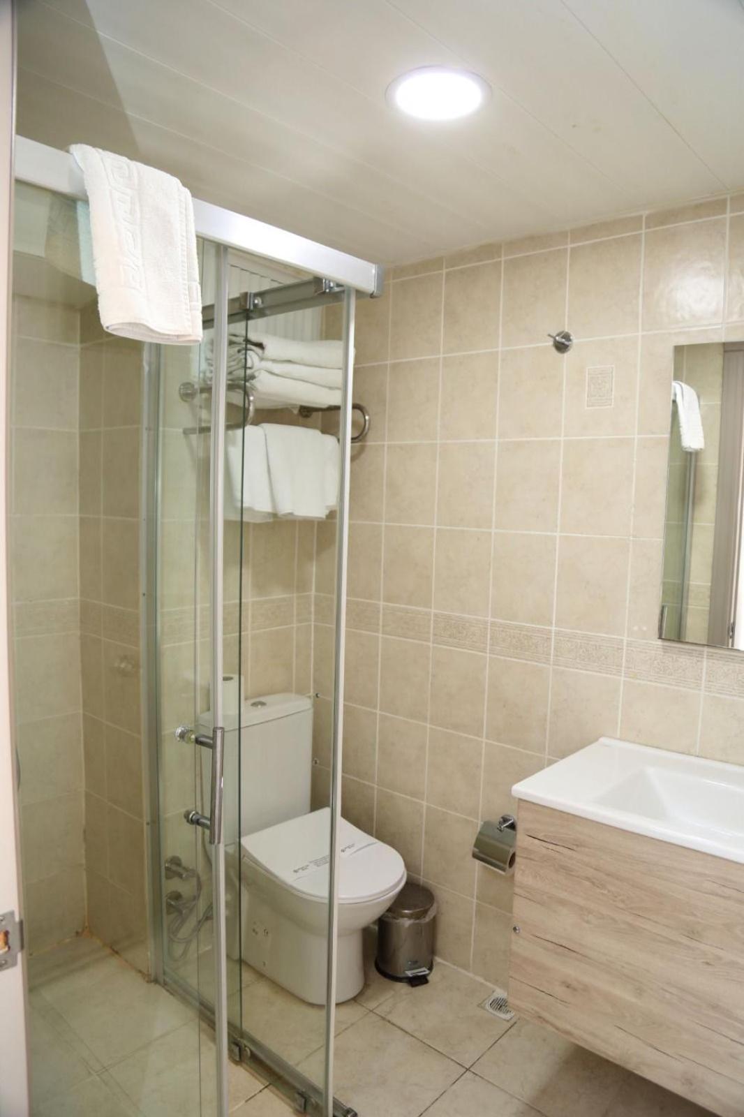Grand Faik Hotel Кешме Экстерьер фото